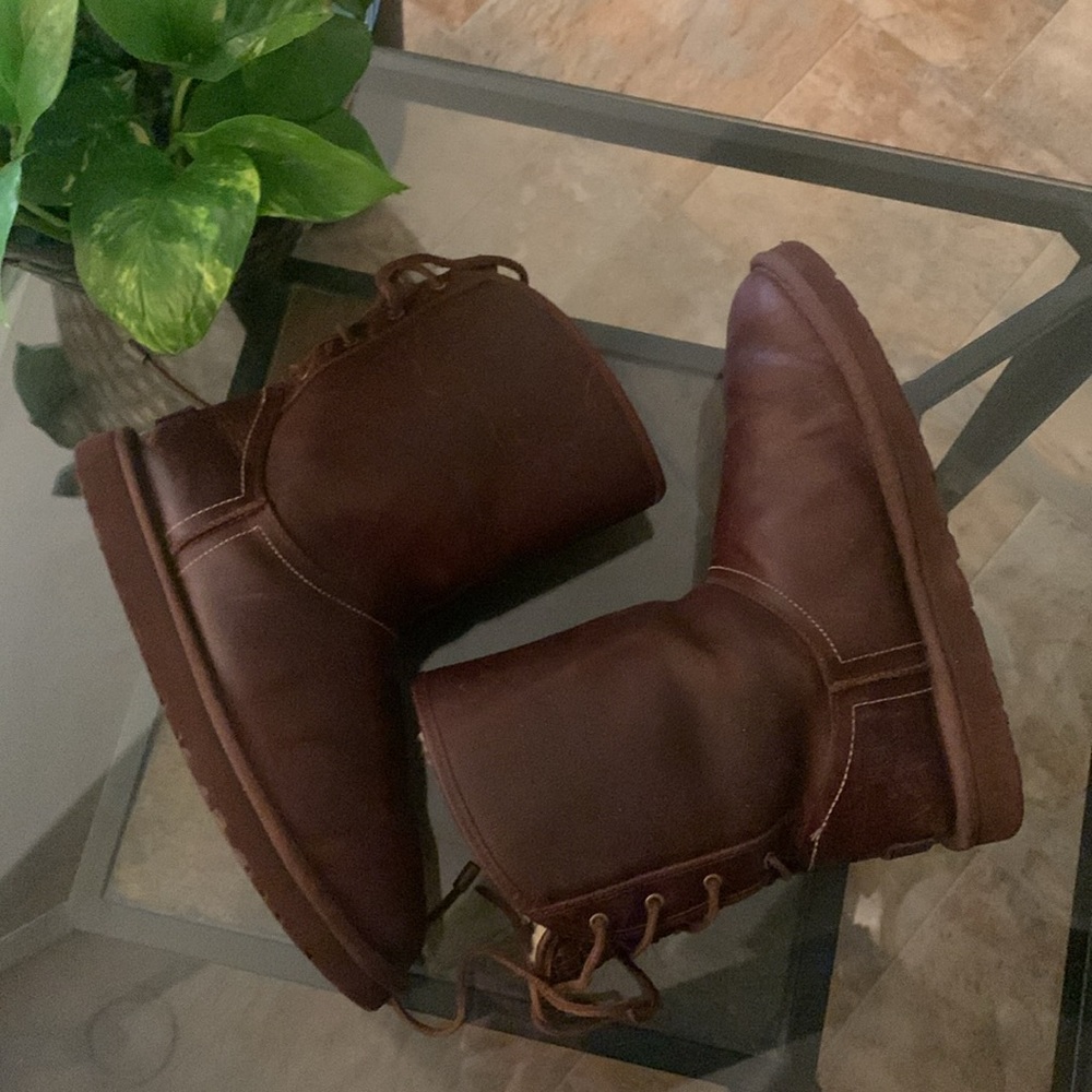 UGG Mariana Sheepskin Lined Leather Boots - Picture 4 of 14